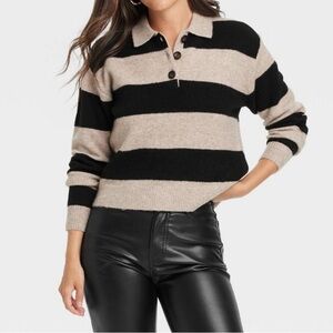 NWT - Women’s Collared Oulliver Sweater Size M